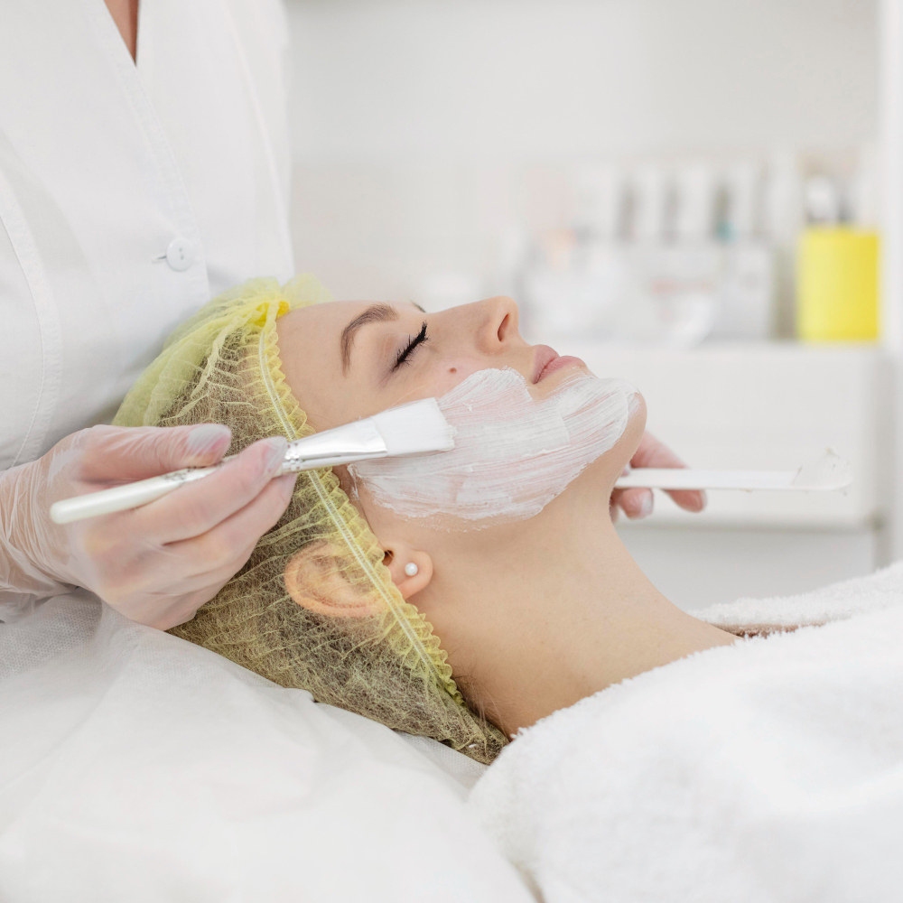 Skin Whitening Treatment_beautician_academy